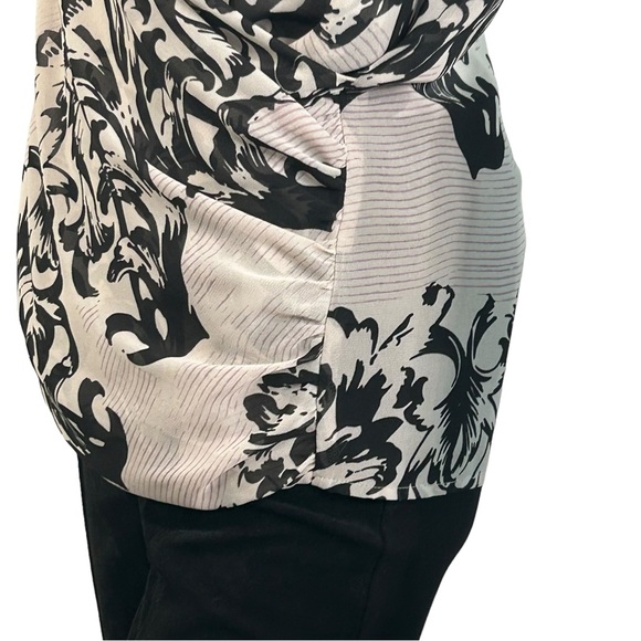 Nic & Zoe Criss-Cross Sleeveless Blouse NWOT - Picture 6 of 10